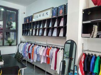 壹战诚铭服装样品展厅